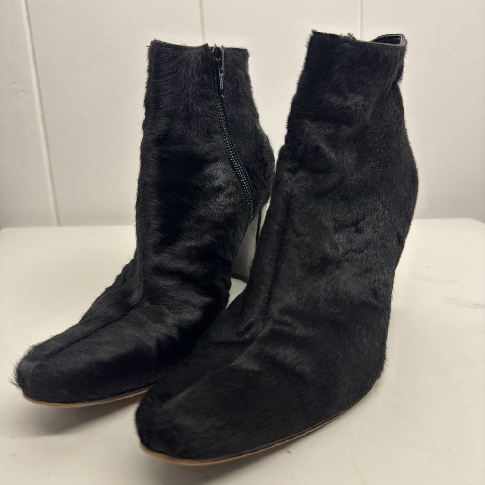 Gently used Fendi size 36 1/2